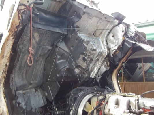 ขาย 6 ล้อใหญ่ FTR อีซุ DECA 195 แรง / ปี 2548 / ตู้แห้ง 10 บาน ( สภาพพร้อมใช้ )