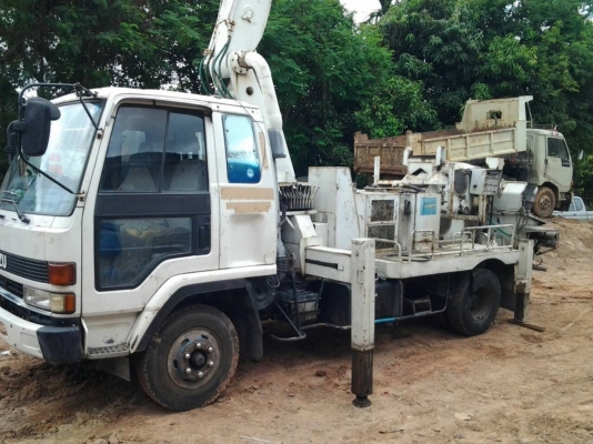 รถปั้มปูน