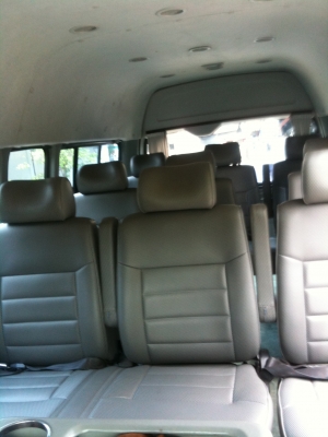 ขายดาวน์รถตู้ Toyota commuter D4D