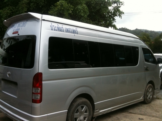 ขายดาวน์รถตู้ Toyota commuter D4D