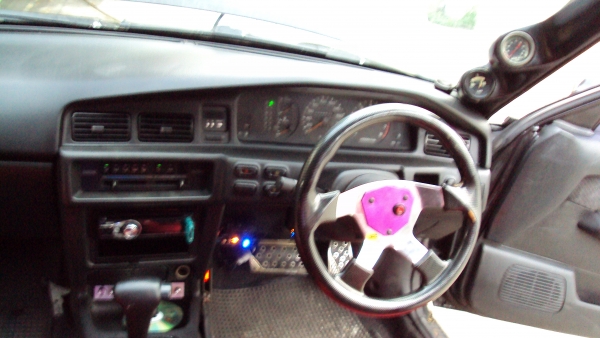 ขายด่วนBLUEBIRDเครื่องsr20แน่นๆช่างล่างแน่นติดแก๊ส+น้ำมันแอร์เย็นชุดแต่งรอบคันรถสวยพร้อมใช้ต่อรองได้