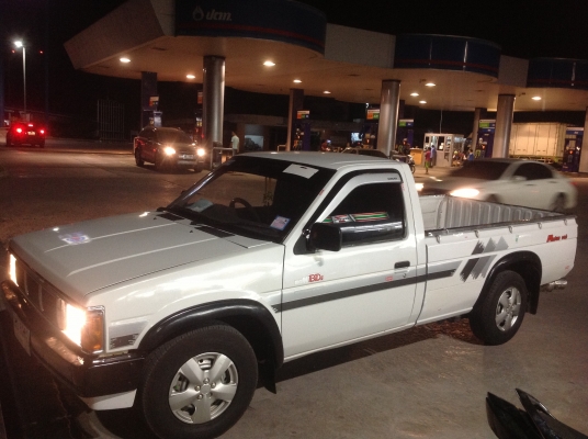 นิสสัน บิ๊กเอ็ม ตอนเดียว นิสสัน บิ๊กเอ็ม ตอนเดียว