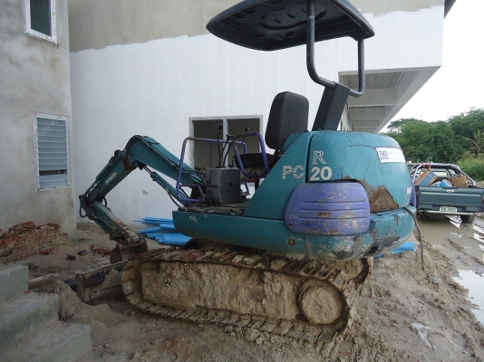 ขายรถแบ็คโฮ โมัสสุ pc20 20 แรง พร้อมใช้งาน
