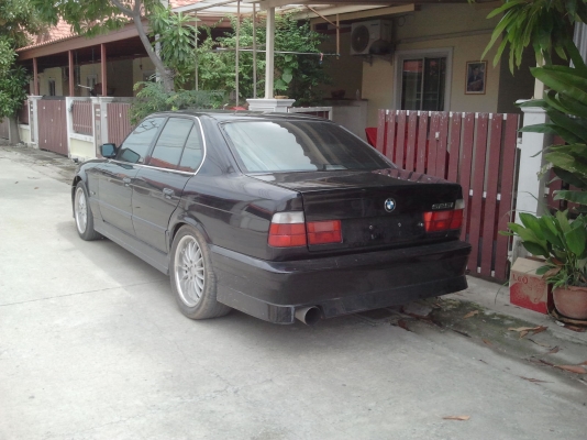 ขาย BMW 525 1jbo ge LPG เพิ่งติด ขาย BMW 525 1jbo ge LPG เพิ่งติด