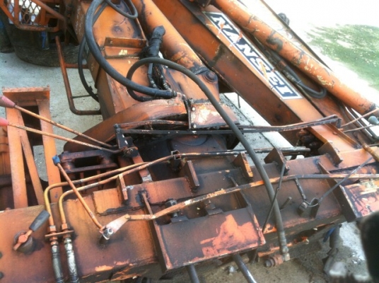 เฮี๊ยบ5ตัน คีบไม้ ปากคีบหมุนได้