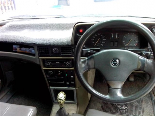 ต้องการโอเปิ้ลคาเด็ท ต้องการโอเปิ้ลคาเด็ท