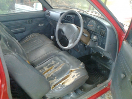 ลองขายดูเผื่อมีคนเอาไปทำสีอย่างเดียวไมตี้เอ็กปี94/2537 รถขี่ดีวิ่งดีช่วงล่างยังใช้ได้อีกนานสีแตกร่อนแต่แทบจะไม่ ผุ ไม่ บุบ คัสซีสวยแห้งๆ ตามรูปโดยรวมทรงยังสวยทำสีอย่างเดียวจบครับ