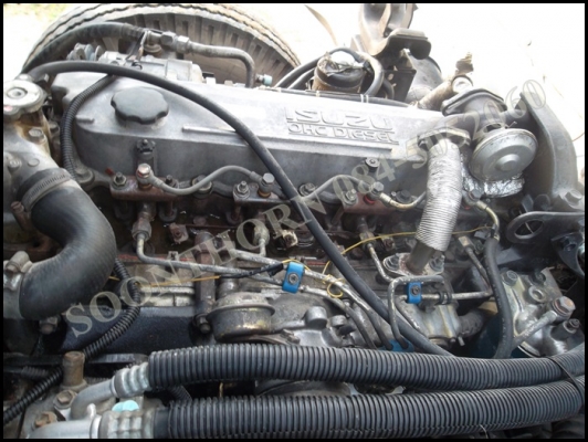 ขายด่วน รถบรรทุก 6 ล้อ ISUZU NKR 135 แรง รถห้างแท้ ปึ44 ตู้ 3 บานพร้อมเครื่องทำความเย็น รถสวยพร้อมใช้งาน ราคาสุดคุ้ม