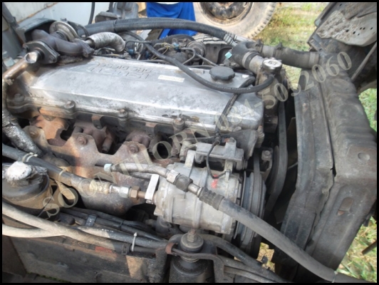 ขายด่วน รถบรรทุก 6 ล้อ ISUZU NKR 135 แรง รถห้างแท้ ปึ44 ตู้ 3 บานพร้อมเครื่องทำความเย็น รถสวยพร้อมใช้งาน ราคาสุดคุ้ม