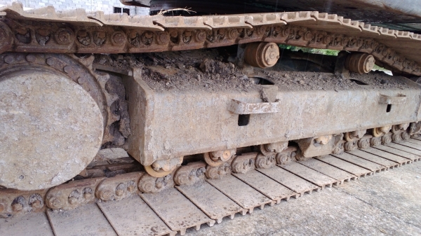 SK200-6 YN09 ช่วงล่างเต็ม มีลายเจาะ สีเดิม เอกสารเล่มทะเบียน