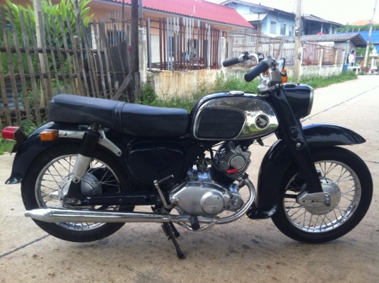 ขาย c92 ของครบ แท้ๆ สวยๆ ทะเบียนโอน เครื่องดีโครตๆ ของเดิมทั้งคัน สีสวยๆ หวาน