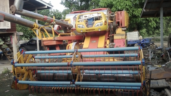 ขายรถเกี่ยวข้าว