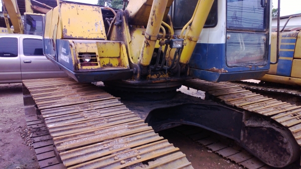 PC200-5 ตัวเดินจีบ คอนโทนสั้น แอร์ ไฟฟ้าครบ S/N57960 เล่มทะเบียน