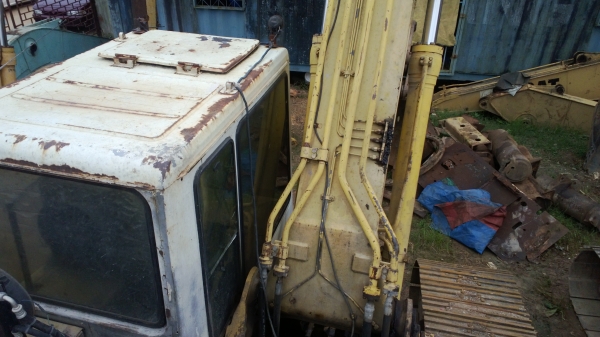 PC200-5 ตัวเดินจีบ คอนโทนสั้น แอร์ ไฟฟ้าครบ S/N57960 เล่มทะเบียน PC200-5 ตัวเดินจีบ คอนโทนสั้น แอร์ ไฟฟ้าครบ S/N57960 เล่มทะเบียน