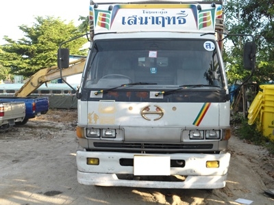 ขายรถบรรทุก6ล้อHINO FC2WHLA พร้อมคอกสูง2.05เมตร เครื่องดี คัทซีสวยไม่มีบวม