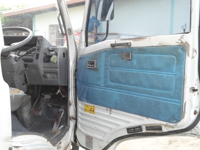 ขายรถบรรทุก6ล้อHINO FC2WHLA พร้อมคอกสูง2.05เมตร เครื่องดี คัทซีสวยไม่มีบวม