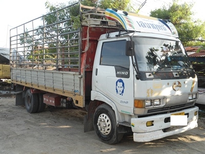 ขายรถบรรทุก6ล้อHINO FC2WHLA พร้อมคอกสูง2.05เมตร เครื่องดี คัทซีสวยไม่มีบวม