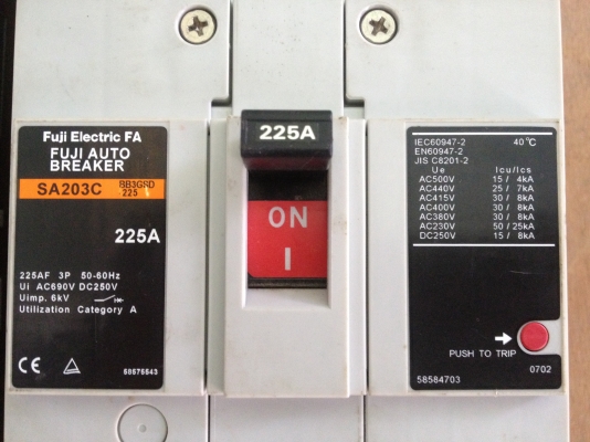 ขาย FUJI AUTO BREAKER 225A  SA203C