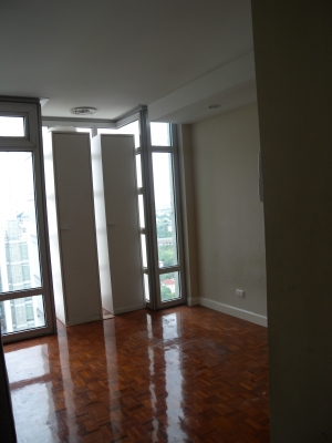 ขายด่วน ห้องชุดที่เมืองทอง ขายด่วน ห้องชุดที่เมืองทอง