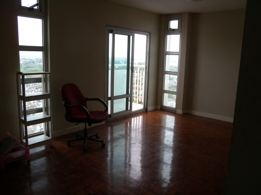 ขายด่วน ห้องชุดที่เมืองทอง ขายด่วน ห้องชุดที่เมืองทอง