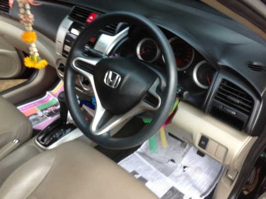 ขายด่วนสวยที่สุด honda new city v AT