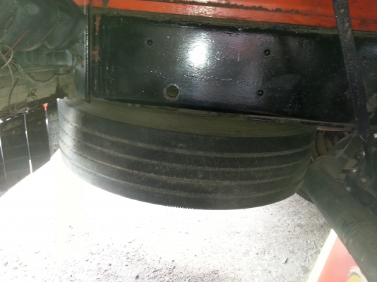 ISUZU FVM  ยางเรเดียล10 เส้น  ราคา 900,000 บาท