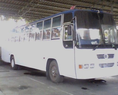 ขายรถบัสพัดลม12เมตรนิสสันทั้งชุดคัสซ๊8นิ้ว575000บาท มีให้เลือก 5คันครับ