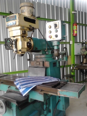 เครื่องมิิลิ่ง PEM มาจากไต้หวันสดๆร้อนเลยครับ หัวเป็น NT40 ครับ