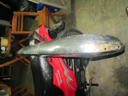 ขายกันชนหน้า งานมือสอง ดัสสัน 521 เปิดเบาๆ ที่ 1800 บาท