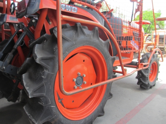 คูโบต้า B2420 พร้อมโครงกันอ้อย มือสอง