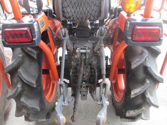 คูโบต้า B2420 พร้อมโครงกันอ้อย มือสอง