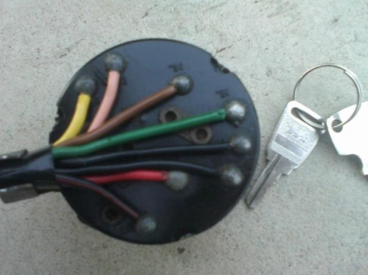 ขายสวิทช์กุญแจ C95 มี 6 แก๊ก