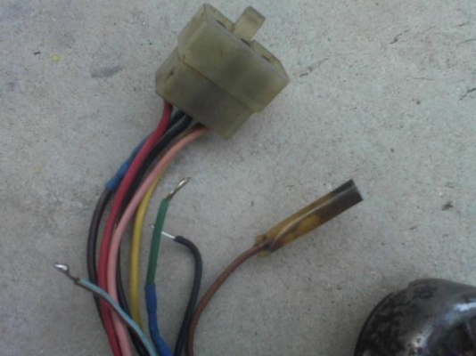 ขายสวิทช์กุญแจ C95 มี 6 แก๊ก