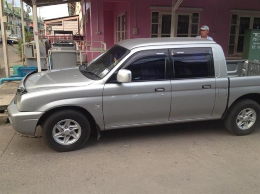 ขาย MITSUBISHI STRADA GRANDIS ปี01 เครื่องเดิม 2.8 เกียร์ออโต้ รถใช้น้อย