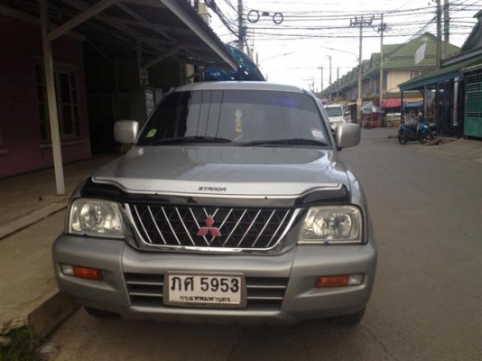 ขาย MITSUBISHI STRADA GRANDIS ปี01 เครื่องเดิม 2.8 เกียร์ออโต้ รถใช้น้อย