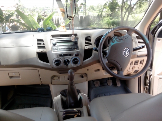 ขายดาวน์ 50,000 Vigo 2500 พร้อมเปลี่ยนสัญญา