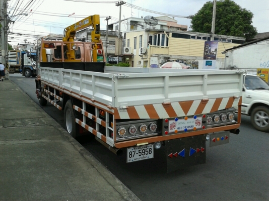 ขาย6ล้อติดเครน3ตัน(เสาสูง)tadano