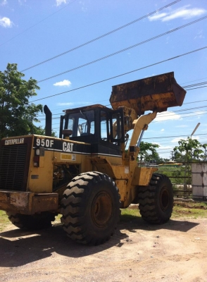 ขายรถตักล้อยาง CAT 950F  สภาพพร้อมใช้งาน ราคา 1,750,000 บาท