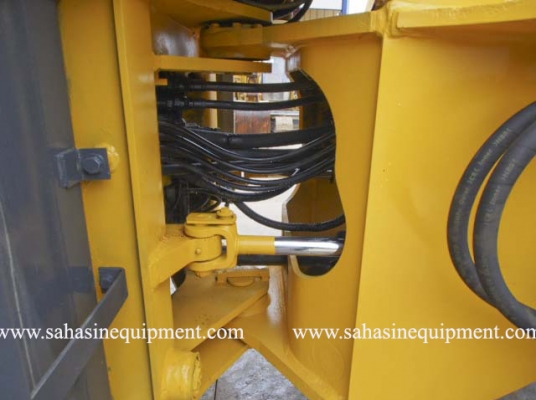 รถตัก WA300-3 บจก.สหสินอีควิปเม้นท์ โทร.081-5851880, 02-5168100-1 www.sahasinequipment.com
