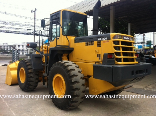รถตัก WA300-3 บจก.สหสินอีควิปเม้นท์ โทร.081-5851880, 02-5168100-1 www.sahasinequipment.com