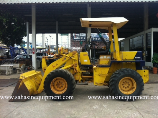 รถตัก WA70-1 S/N 122XX บจก.สหสินอีควิปเม้นท์ โทร.081-5851880, 02-5168100-1 www.sahasinequipment.com รถตัก WA70-1 S/N 122XX บจก.สหสินอีควิปเม้นท์ โทร.081-5851880, 02-5168100-1 www.sahasinequipment.com