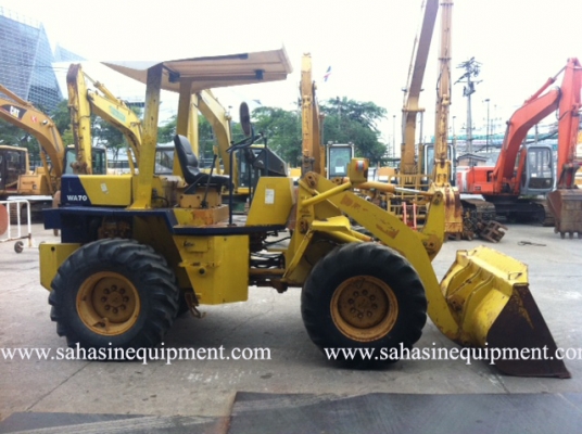 รถตัก WA70-1 S/N 122XX บจก.สหสินอีควิปเม้นท์ โทร.081-5851880, 02-5168100-1 www.sahasinequipment.com รถตัก WA70-1 S/N 122XX บจก.สหสินอีควิปเม้นท์ โทร.081-5851880, 02-5168100-1 www.sahasinequipment.com
