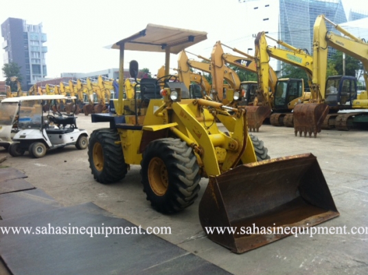 รถตัก WA70-1 S/N 122XX บจก.สหสินอีควิปเม้นท์ โทร.081-5851880, 02-5168100-1 www.sahasinequipment.com รถตัก WA70-1 S/N 122XX บจก.สหสินอีควิปเม้นท์ โทร.081-5851880, 02-5168100-1 www.sahasinequipment.com