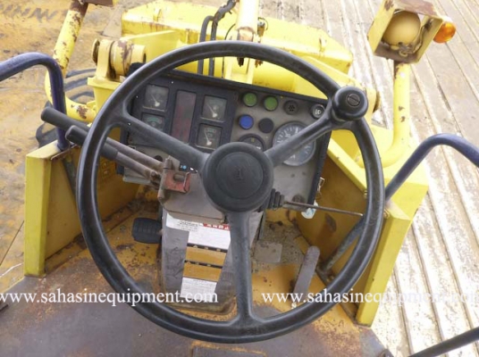 รถตัก WA70-1 S/N 122XX บจก.สหสินอีควิปเม้นท์ โทร.081-5851880, 02-5168100-1 www.sahasinequipment.com รถตัก WA70-1 S/N 122XX บจก.สหสินอีควิปเม้นท์ โทร.081-5851880, 02-5168100-1 www.sahasinequipment.com