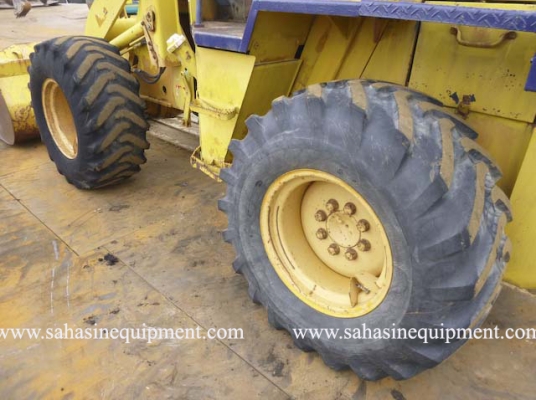 รถตัก WA70-1 S/N 122XX บจก.สหสินอีควิปเม้นท์ โทร.081-5851880, 02-5168100-1 www.sahasinequipment.com รถตัก WA70-1 S/N 122XX บจก.สหสินอีควิปเม้นท์ โทร.081-5851880, 02-5168100-1 www.sahasinequipment.com