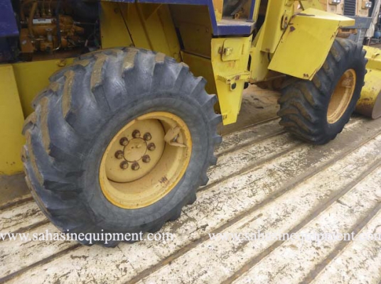 รถตัก WA70-1 S/N 122XX บจก.สหสินอีควิปเม้นท์ โทร.081-5851880, 02-5168100-1 www.sahasinequipment.com รถตัก WA70-1 S/N 122XX บจก.สหสินอีควิปเม้นท์ โทร.081-5851880, 02-5168100-1 www.sahasinequipment.com