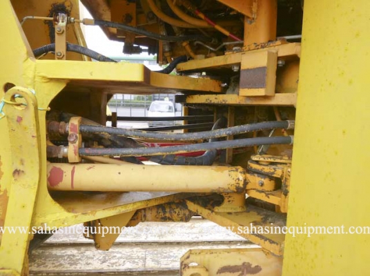 รถตัก WA70-1 S/N 122XX บจก.สหสินอีควิปเม้นท์ โทร.081-5851880, 02-5168100-1 www.sahasinequipment.com รถตัก WA70-1 S/N 122XX บจก.สหสินอีควิปเม้นท์ โทร.081-5851880, 02-5168100-1 www.sahasinequipment.com