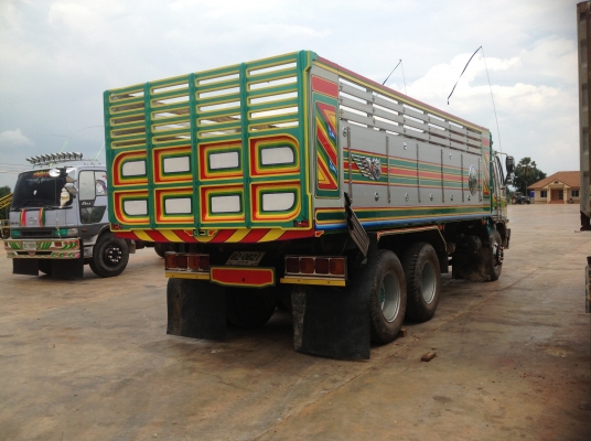 ขายด่วนสิบล้อดั้มสวยๆ ขายด่วนสิบล้อดั้มสวยๆ