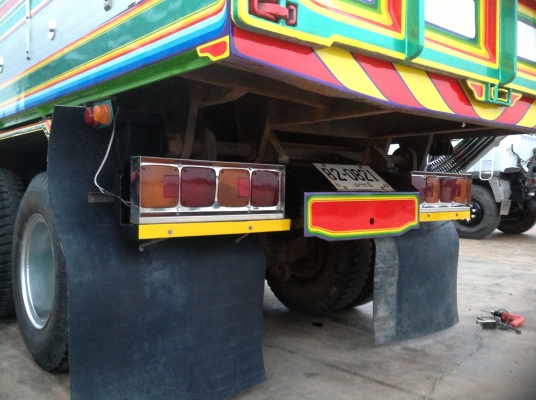 ขายด่วนสิบล้อดั้มสวยๆ ขายด่วนสิบล้อดั้มสวยๆ