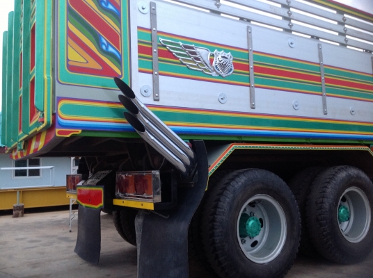 ขายด่วนสิบล้อดั้มสวยๆ ขายด่วนสิบล้อดั้มสวยๆ